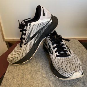 Brooks ADRENALINE GTS 22 Road Running Athletic Shoes, Black White Grey, size 7